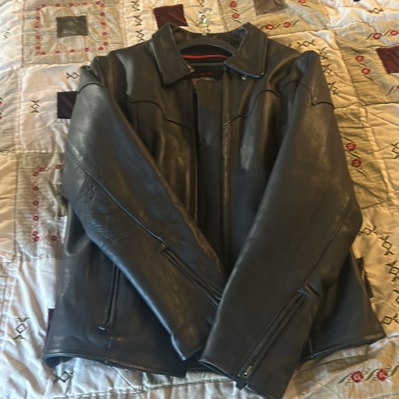 Milwaukee heavy leather riding jacket - Picture 5 of 7